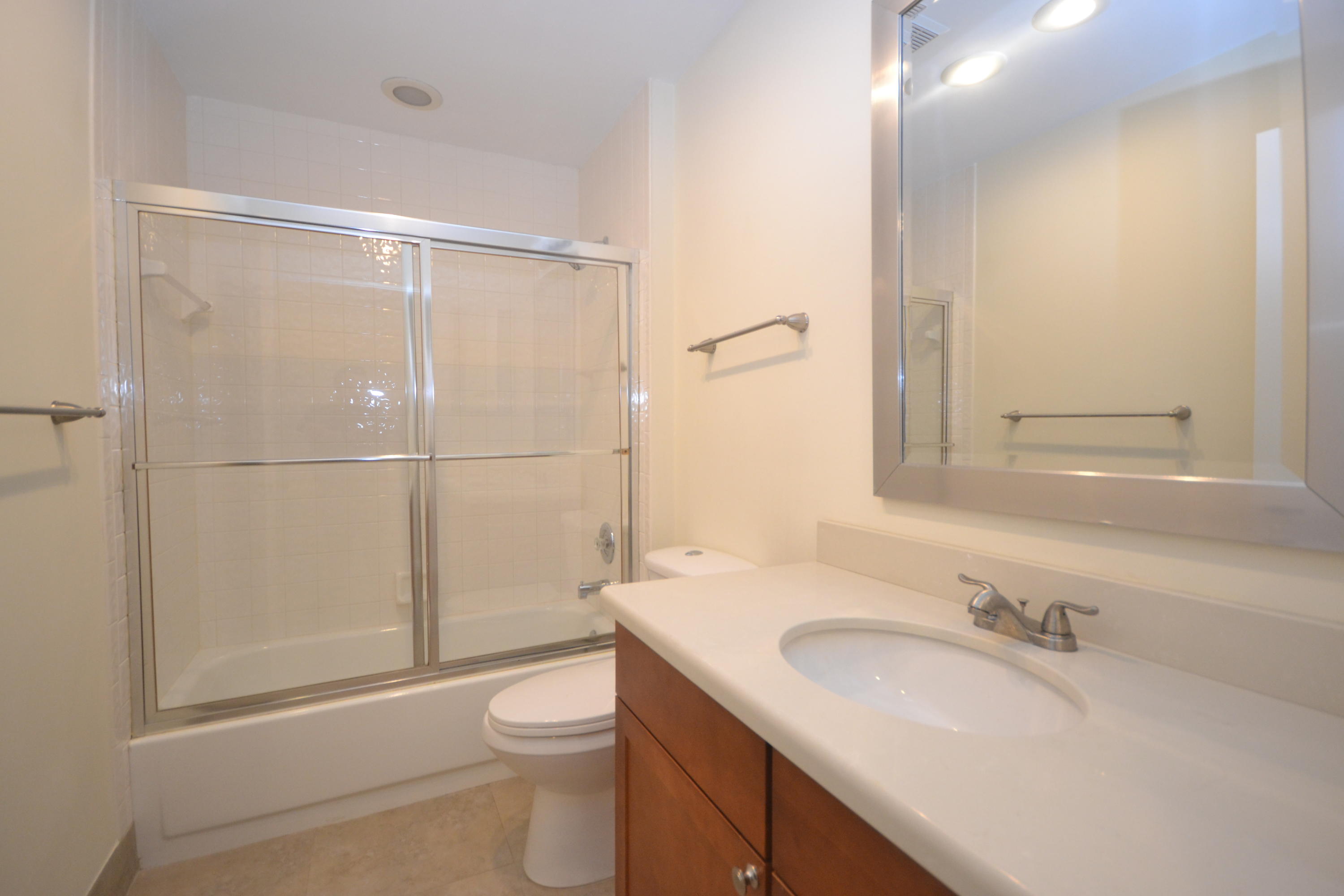 10176 Sunset Bend Drive Boca Raton, FL 33428 - Photo 23 of 41 Renovated Hall Bath