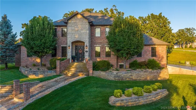 $999,900 | 5745 Tree Leaf Court, Osage Beach, MO 65065