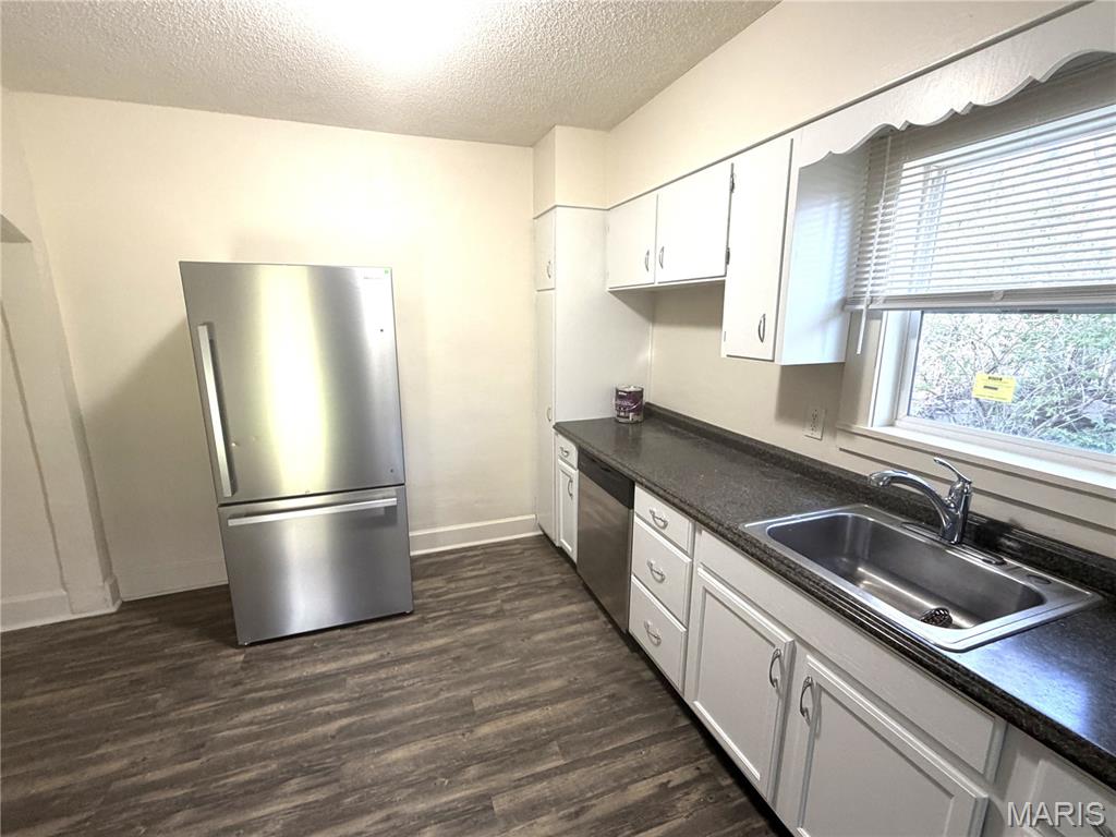 417 South 8th Street Belleville, IL 62220 - Photo 11 of 14
