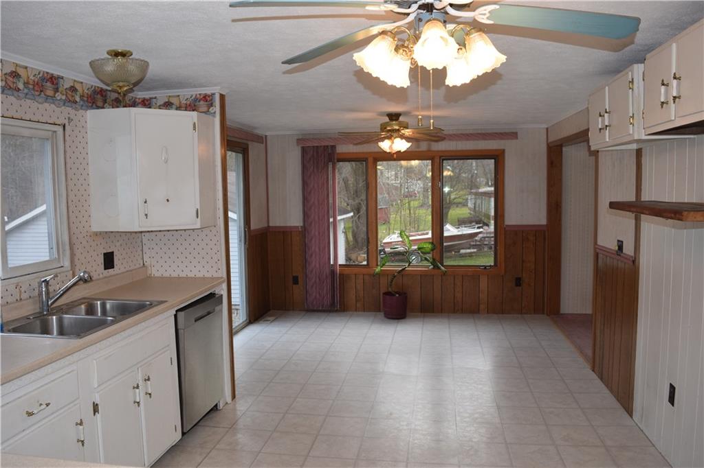 317 Shields Road Slippery Rock, PA 16057 - Photo 7 of 22