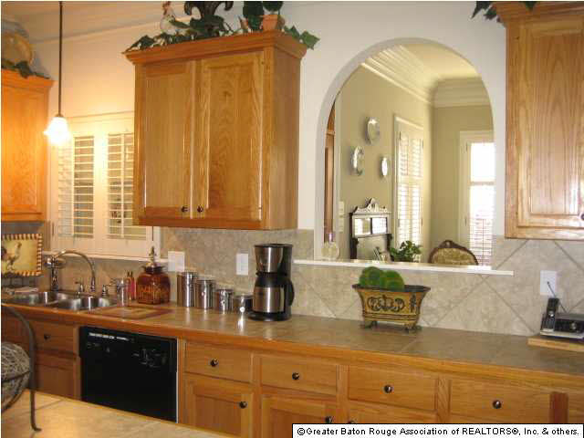 2457 Randy Drive Denham Springs, LA 70726 - Photo 8 of 17 Gallery Image 8