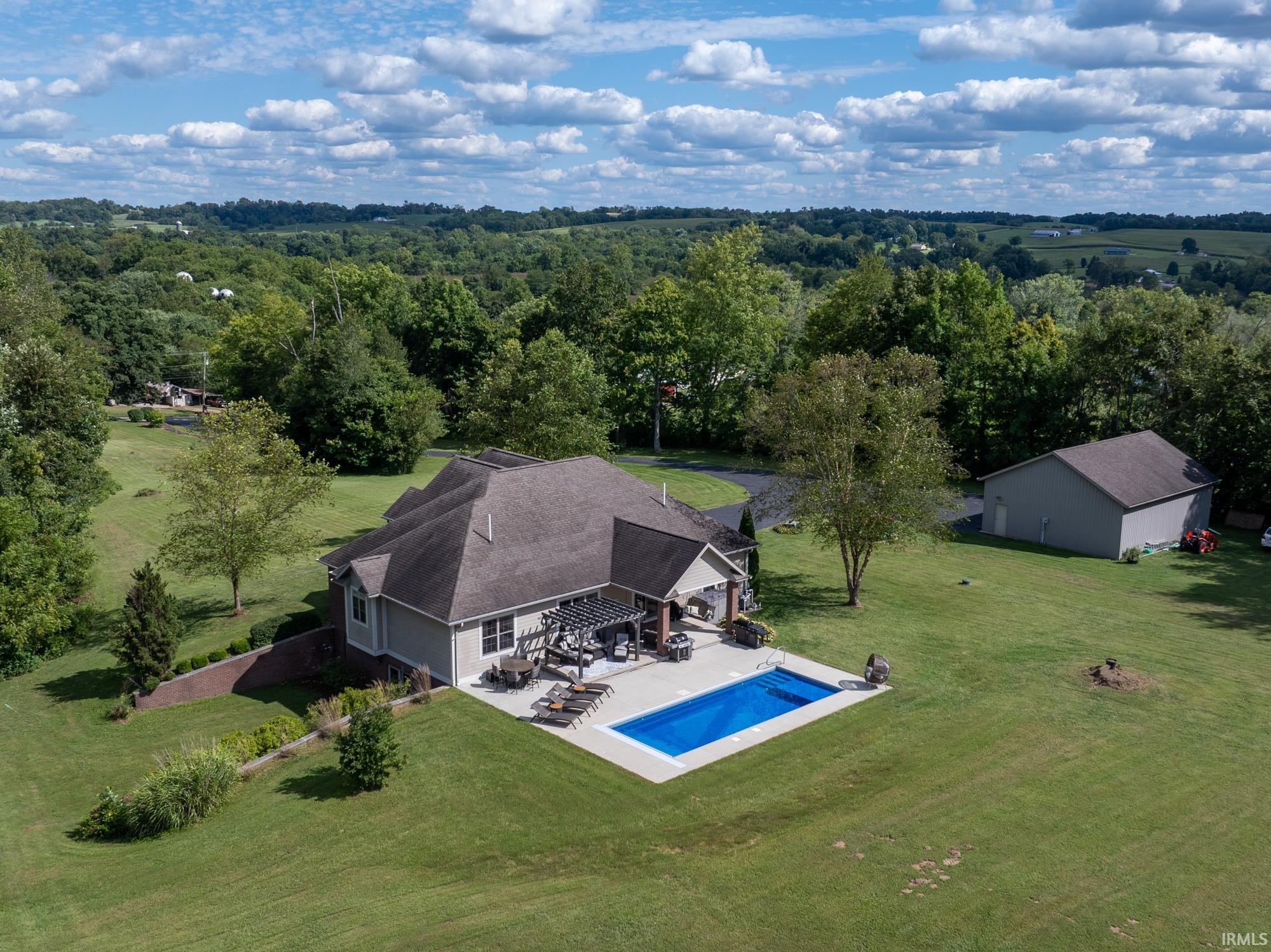 2065 Mt Pleasant Road Bedford, IN 47421 - Photo 4 of 36