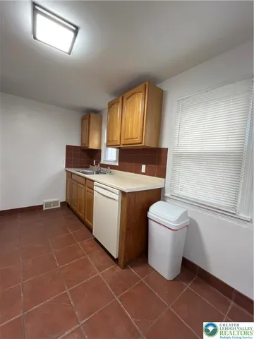 $2,000 | 2655 Eldridge Avenue, Easton, PA 18045