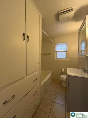 $2,000 | 2655 Eldridge Avenue, Easton, PA 18045