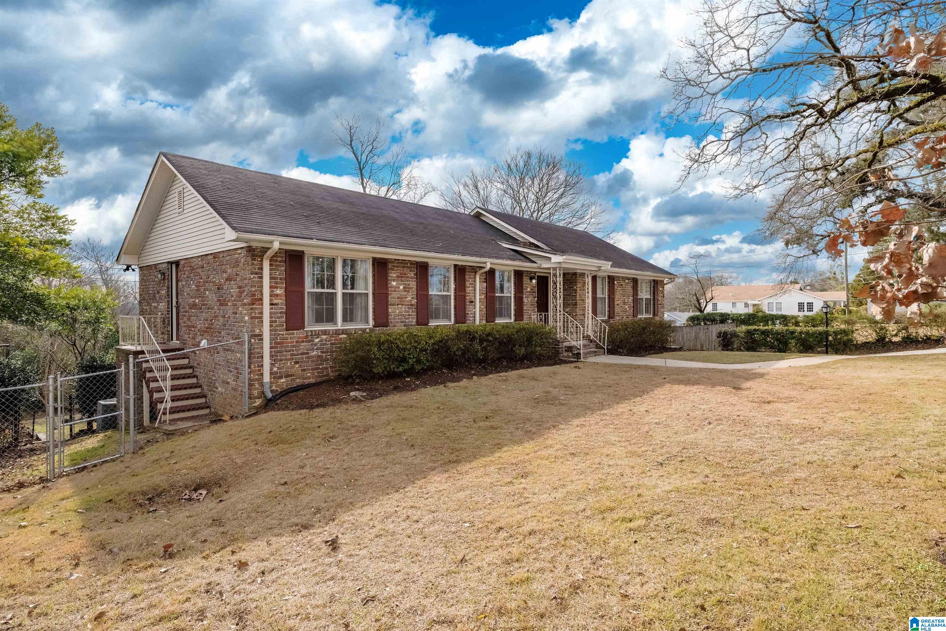 951 Shades Crest Road Birmingham, AL 35226 - Photo 2 of 28
