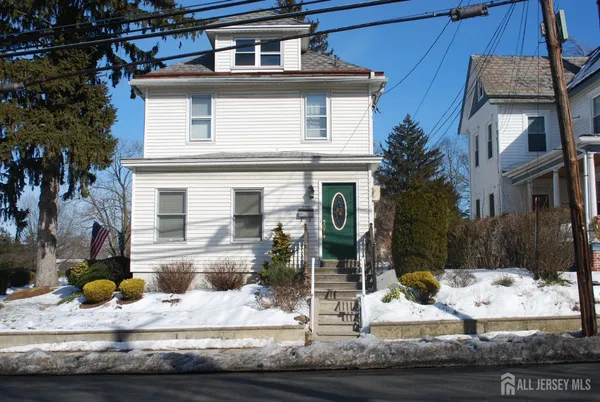 $1,700 | 111 South Main Street, Milltown, NJ 08850