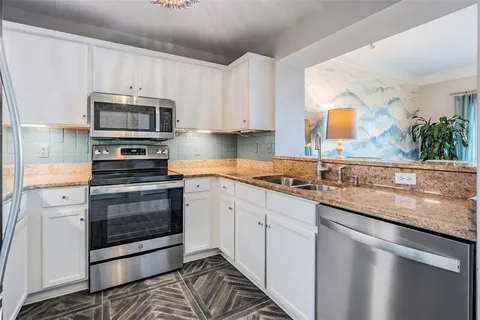 $435,000 | 345 Bayshore Boulevard, Unit GP12, Tampa, FL 33606