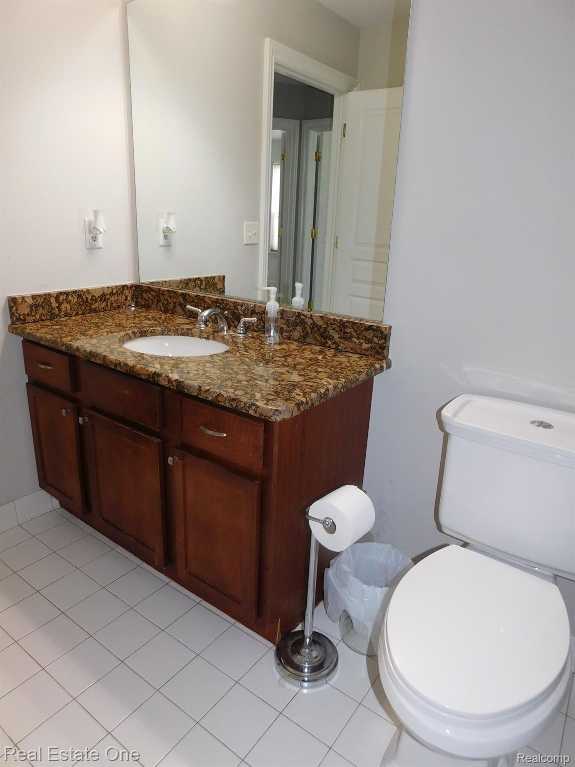 22097 Beech Road Southfield, MI 48033 - Photo 43 of 62 Gallery Image 43