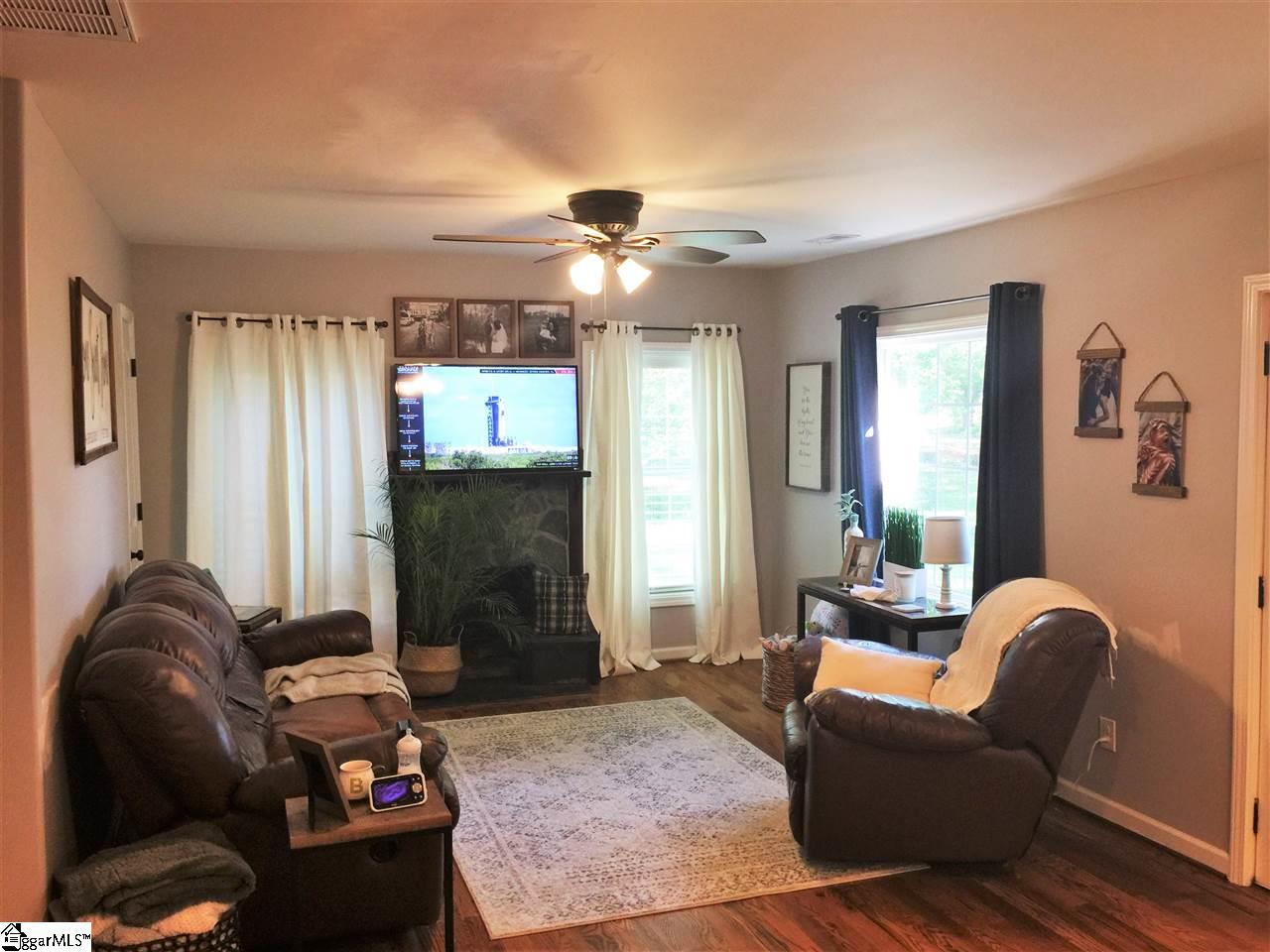 1143 Jameson Road Easley, SC 29640 - Photo 2 of 28