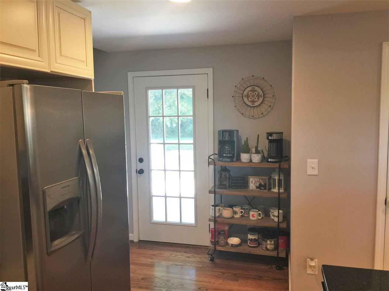 1143 Jameson Road Easley, SC 29640 - Photo 13 of 28