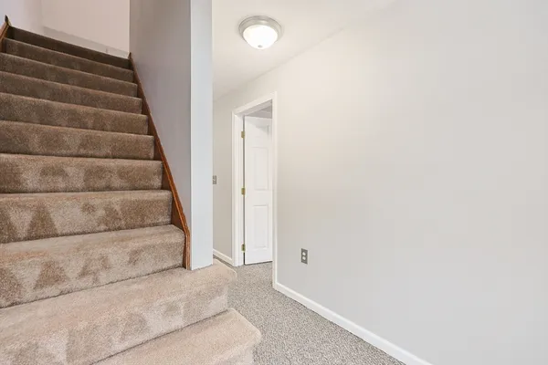 $3,500 | 835 Mt Hope Street, Unit 40, North Attleboro, MA 02760