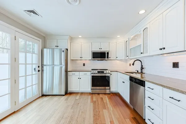 $3,500 | 835 Mt Hope Street, Unit 40, North Attleboro, MA 02760