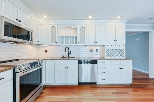 $3,500 | 835 Mt Hope Street, Unit 40, North Attleboro, MA 02760