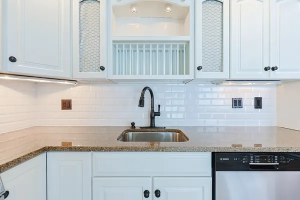 $3,500 | 835 Mt Hope Street, Unit 40, North Attleboro, MA 02760