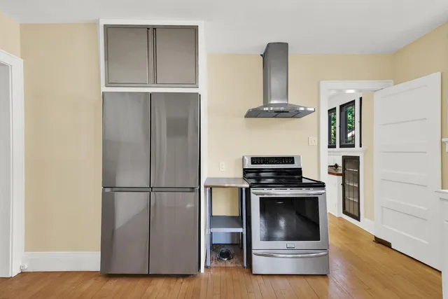 $479,300 | 1913 East Beverly Road, Shorewood, WI 53211