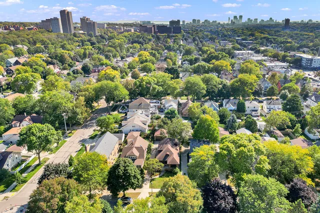 $479,300 | 1913 East Beverly Road, Shorewood, WI 53211