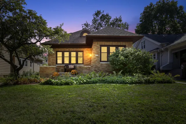 $479,300 | 1913 East Beverly Road, Shorewood, WI 53211