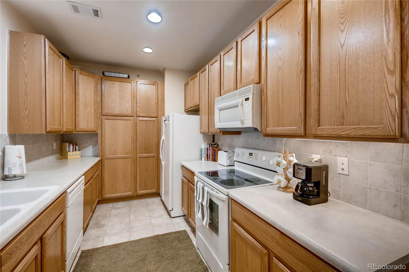 1560 Olympia Circle, Unit 106 Castle Rock, CO 80104 - Photo 11 of 27