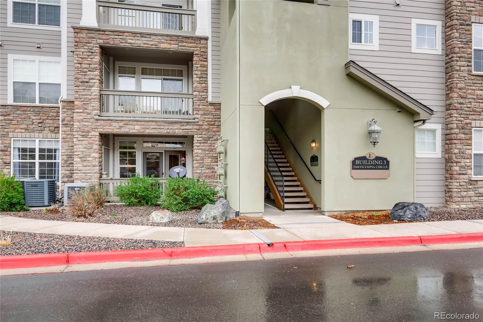 1560 Olympia Circle, Unit 106 Castle Rock, CO 80104 - Photo 3 of 27