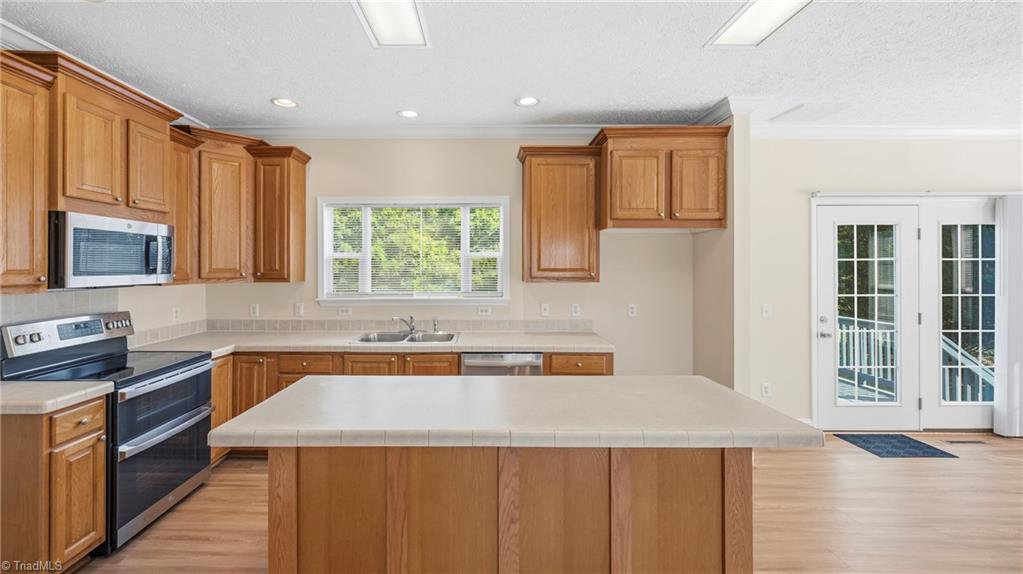 2070 Grooms Road Reidsville, NC 27320 - Photo 11 of 29
