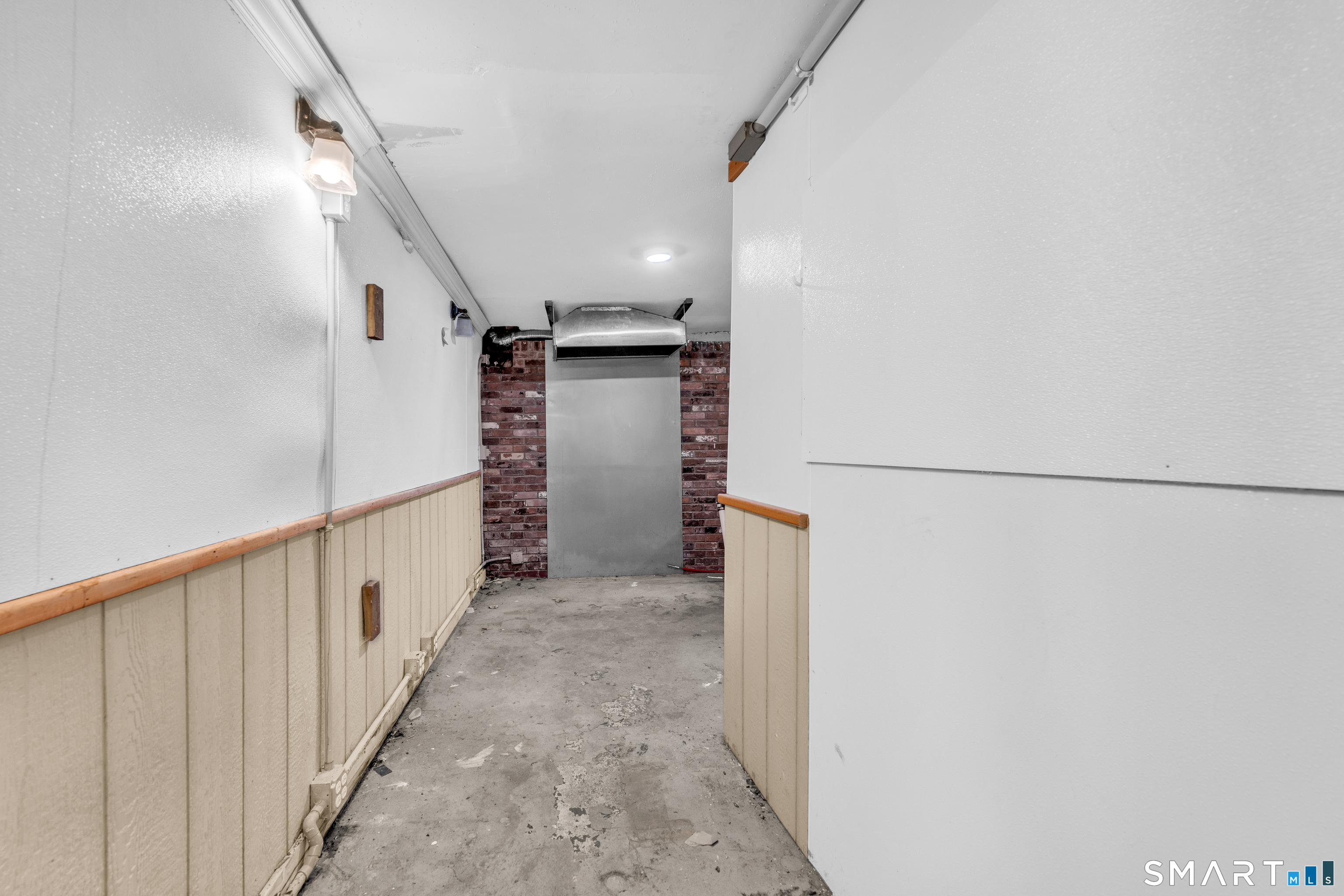 720 Main Street Winchester, CT 06098 - Photo 11 of 14
