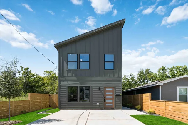 $445,000 | 5605 Tommye Street, Unit A B, Houston, TX 77028