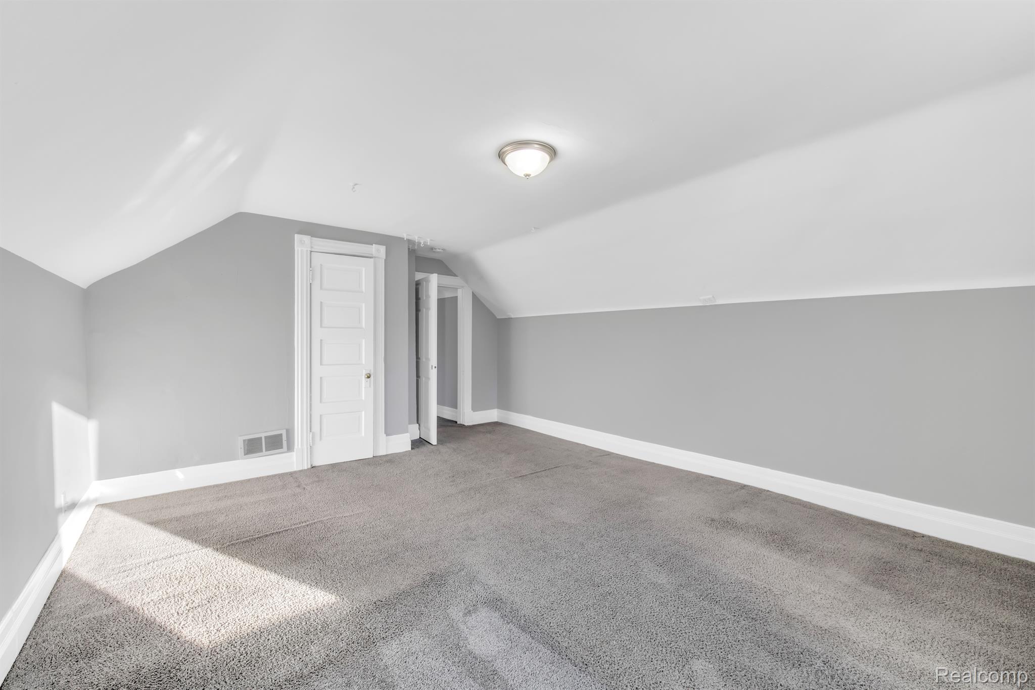 7904 Pardee Road Taylor, MI 48180 - Photo 18 of 27 2nd bedroom