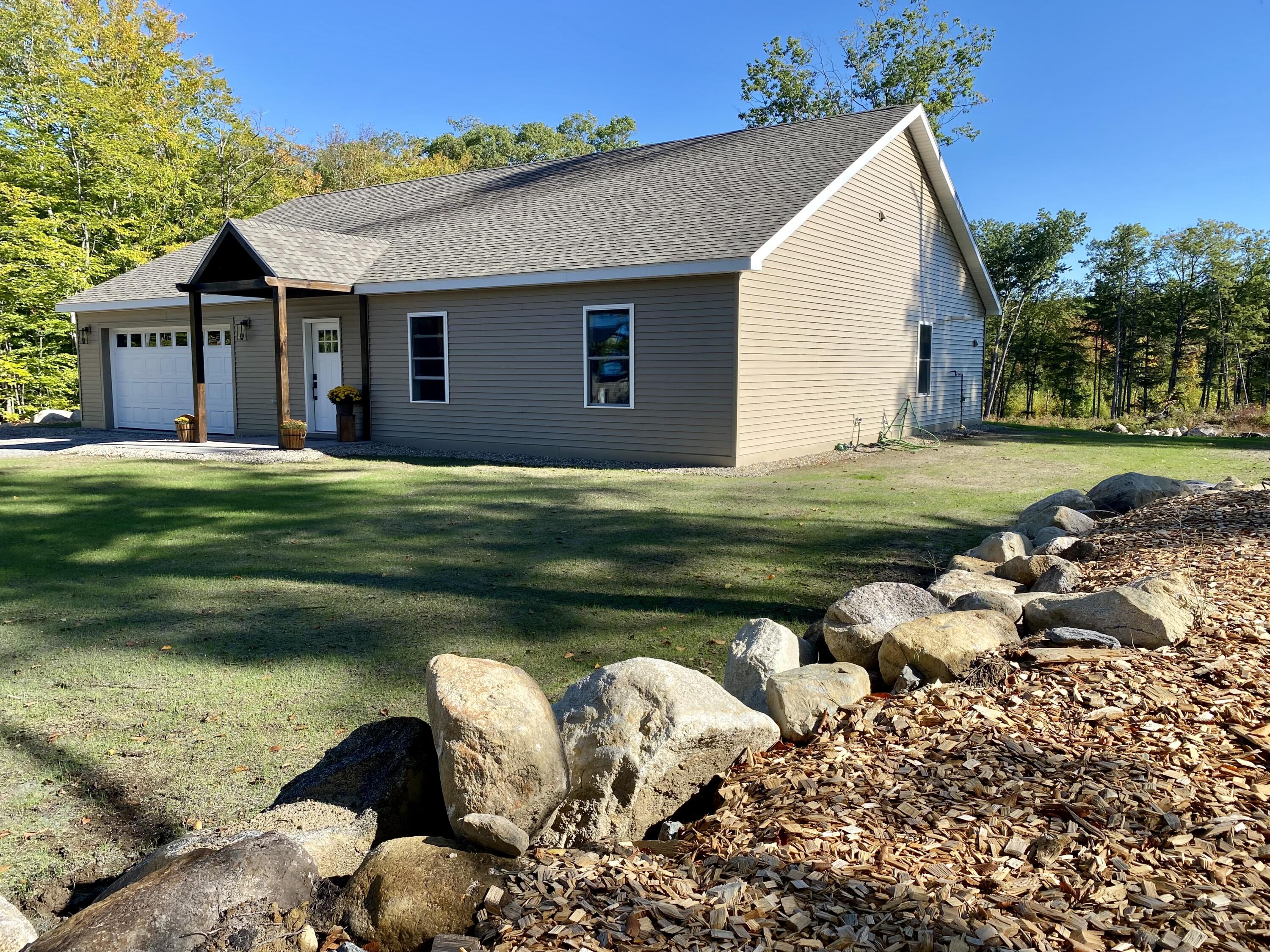 60 Chapman Road Harrison, ME 04040 - Photo 3 of 53 IMG_2420