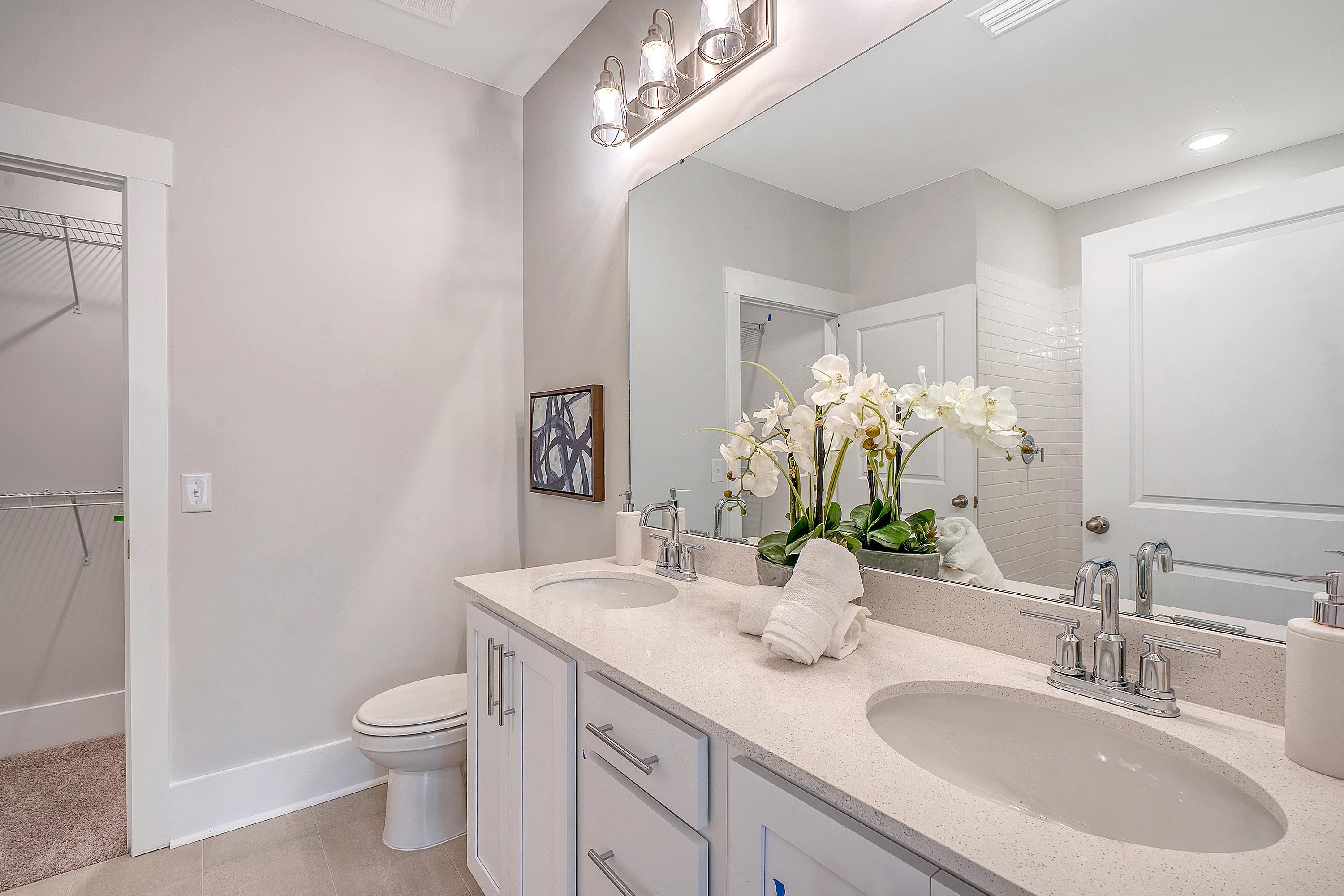 978 Dusk Drive Summerville, SC 29486 - Photo 18 of 39 primary bath