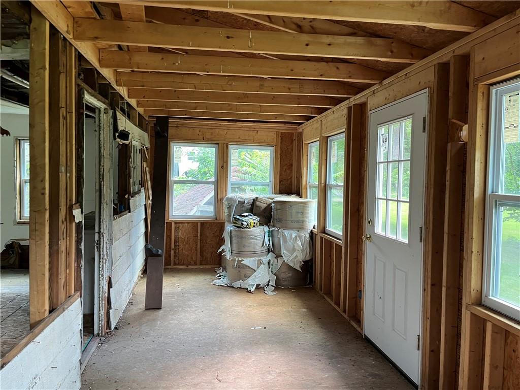 371 Crestview Road Slippery Rock, PA 16057 - Photo 4 of 13 Gallery Image 4