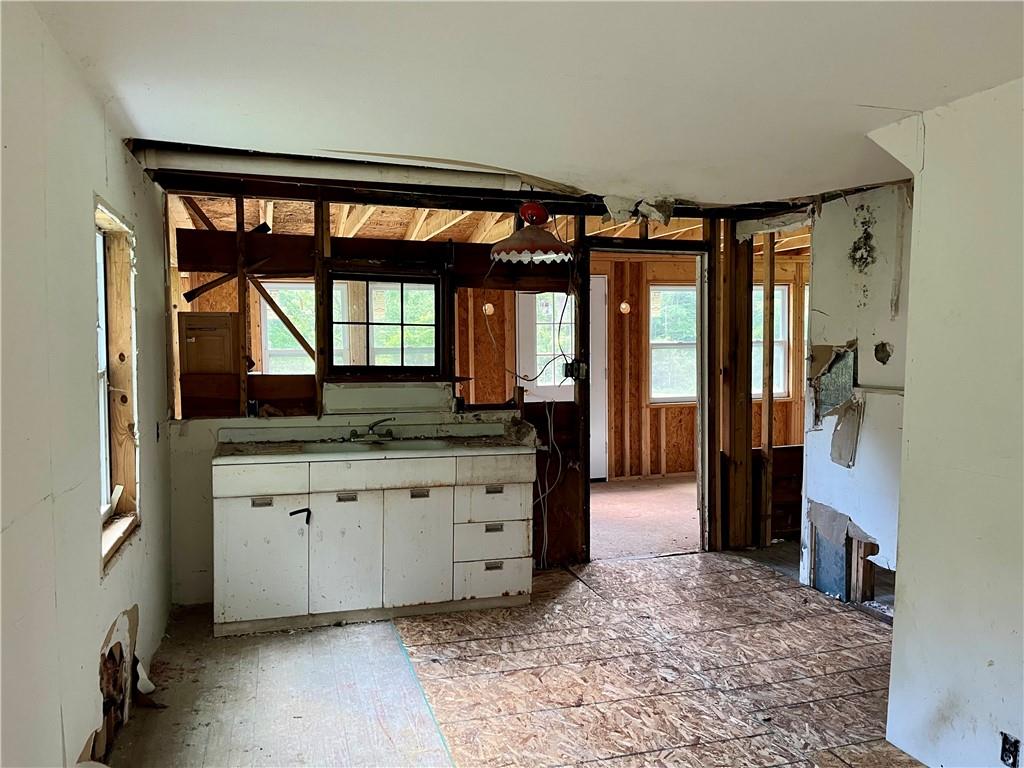 371 Crestview Road Slippery Rock, PA 16057 - Photo 6 of 13 Gallery Image 6