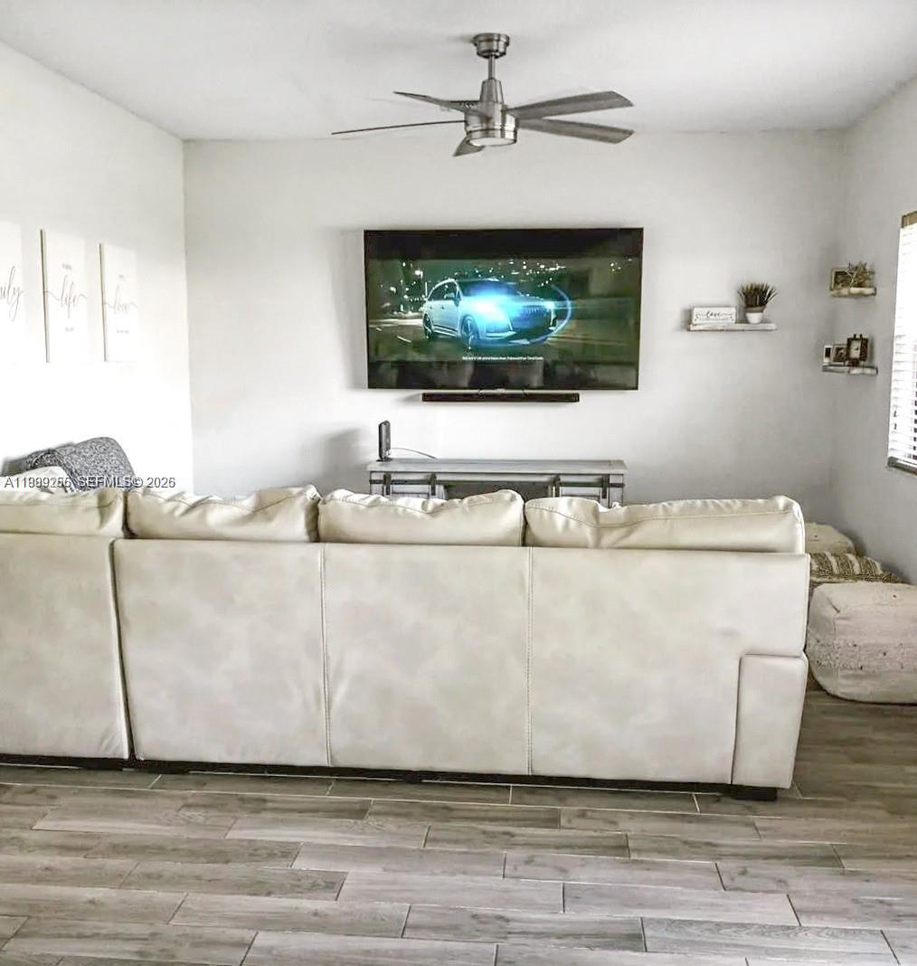 11239 Southwest 243 Terrace Homestead, FL 33032 - Photo 12 of 26