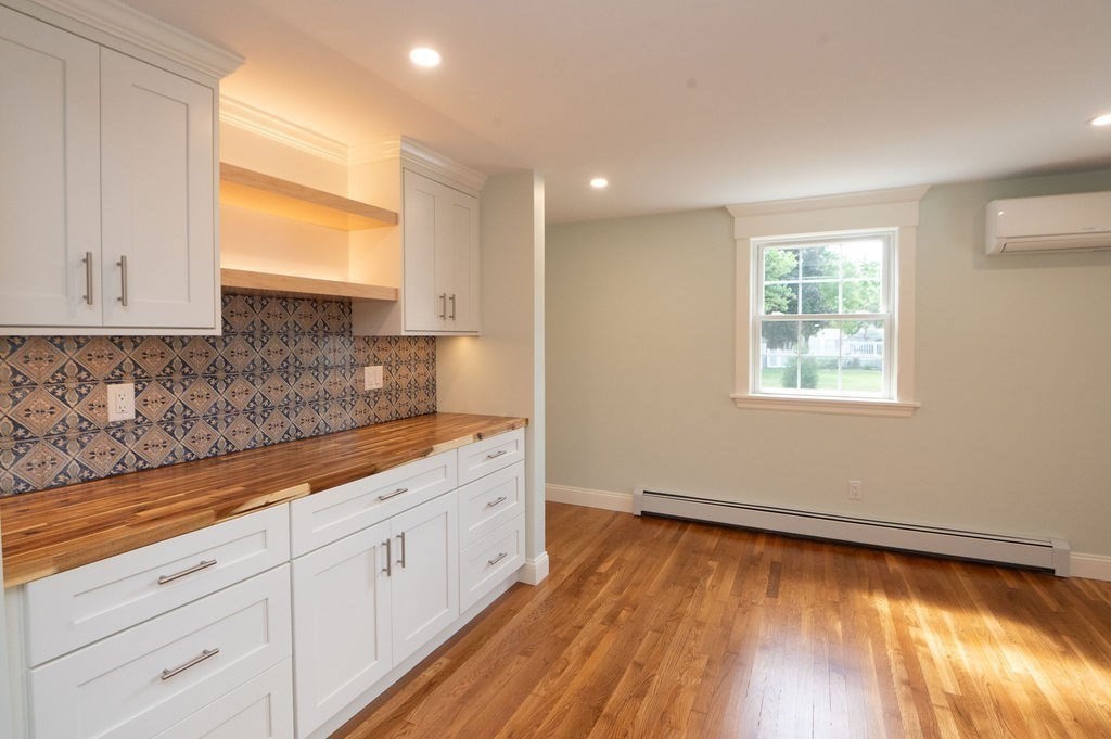 14 Web Road Georgetown, MA 01833 - Photo 6 of 33
