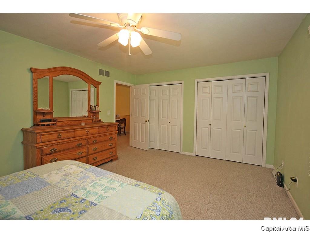 2104 Disar Drive Springfield, IL 62711 - Photo 11 of 28 Gallery Image 11