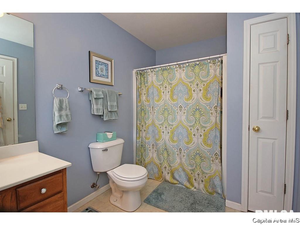 2104 Disar Drive Springfield, IL 62711 - Photo 12 of 28 Gallery Image 12
