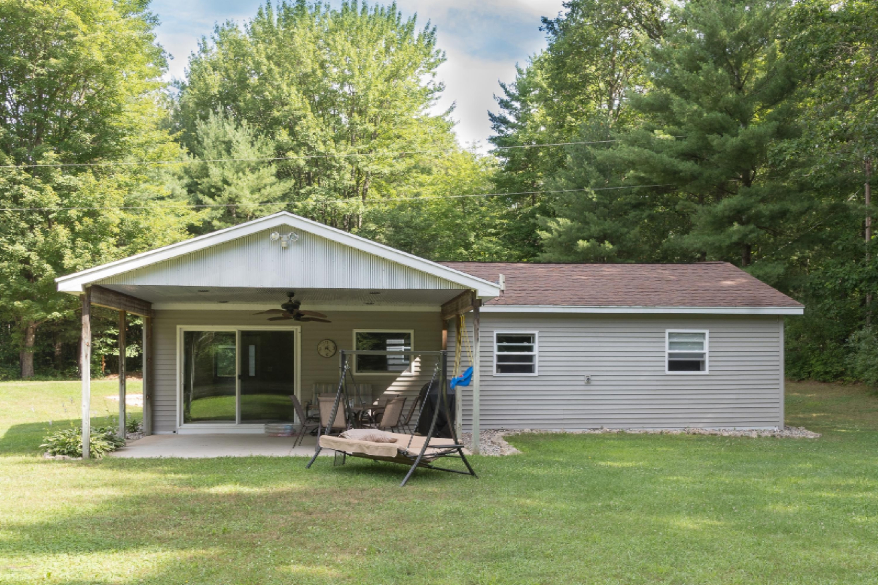 9800 North Bailey Road Howard City, MI 49329 - Photo 19 of 36 Back