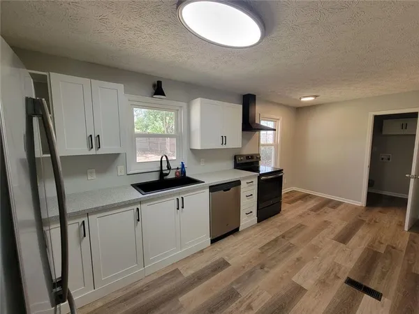 $1,975 | 2392 Shire Court, Austell, GA 30106