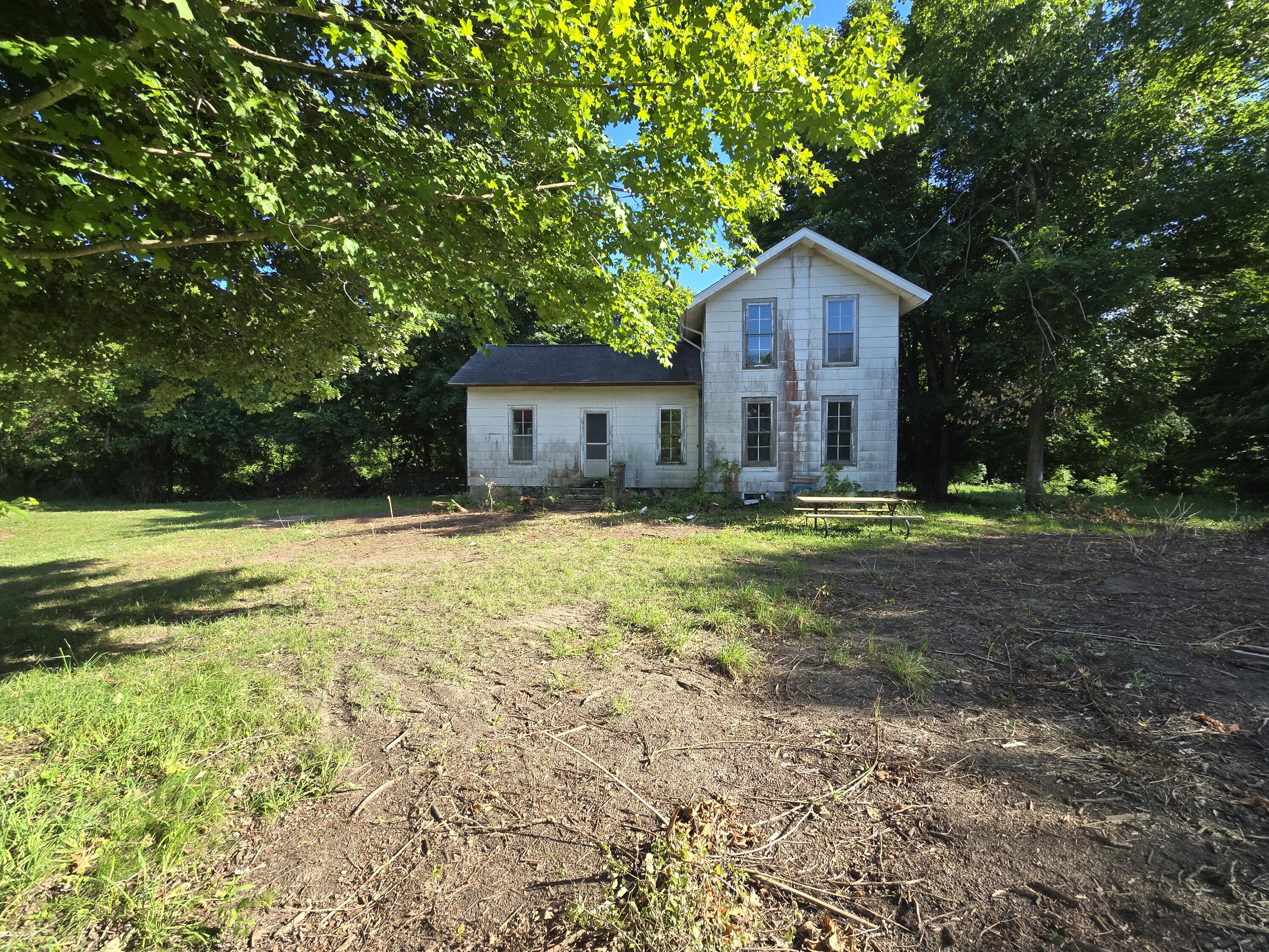 12451 Beecher Road Hudson, MI 49247 - Photo 1 of 27 1000035977