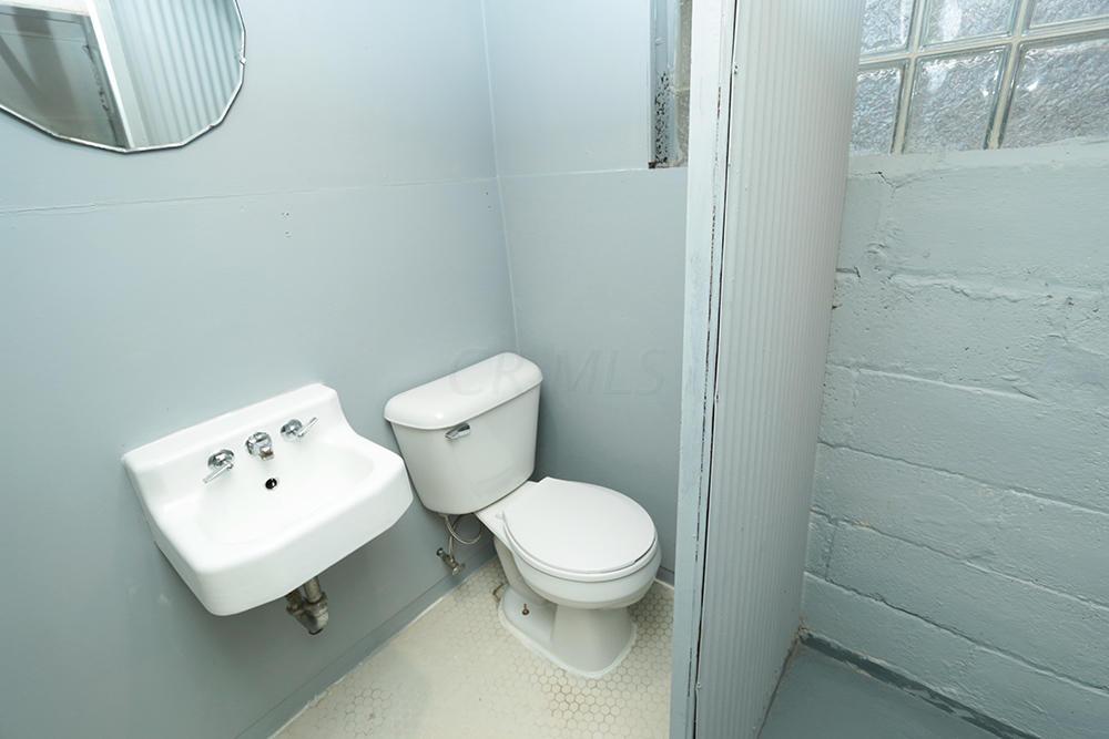 85 East Pacemont Road Columbus, OH 43202 - Photo 36 of 50