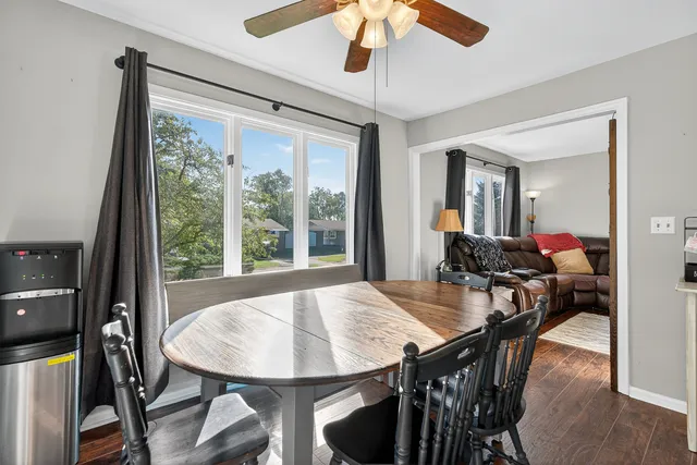 $339,900 | 2501 Birchwood Avenue, McHenry, IL 60051