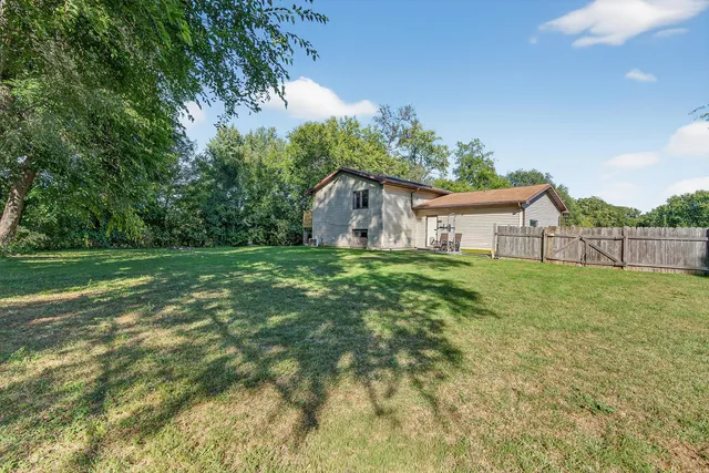 $339,900 | 2501 Birchwood Avenue, McHenry, IL 60051