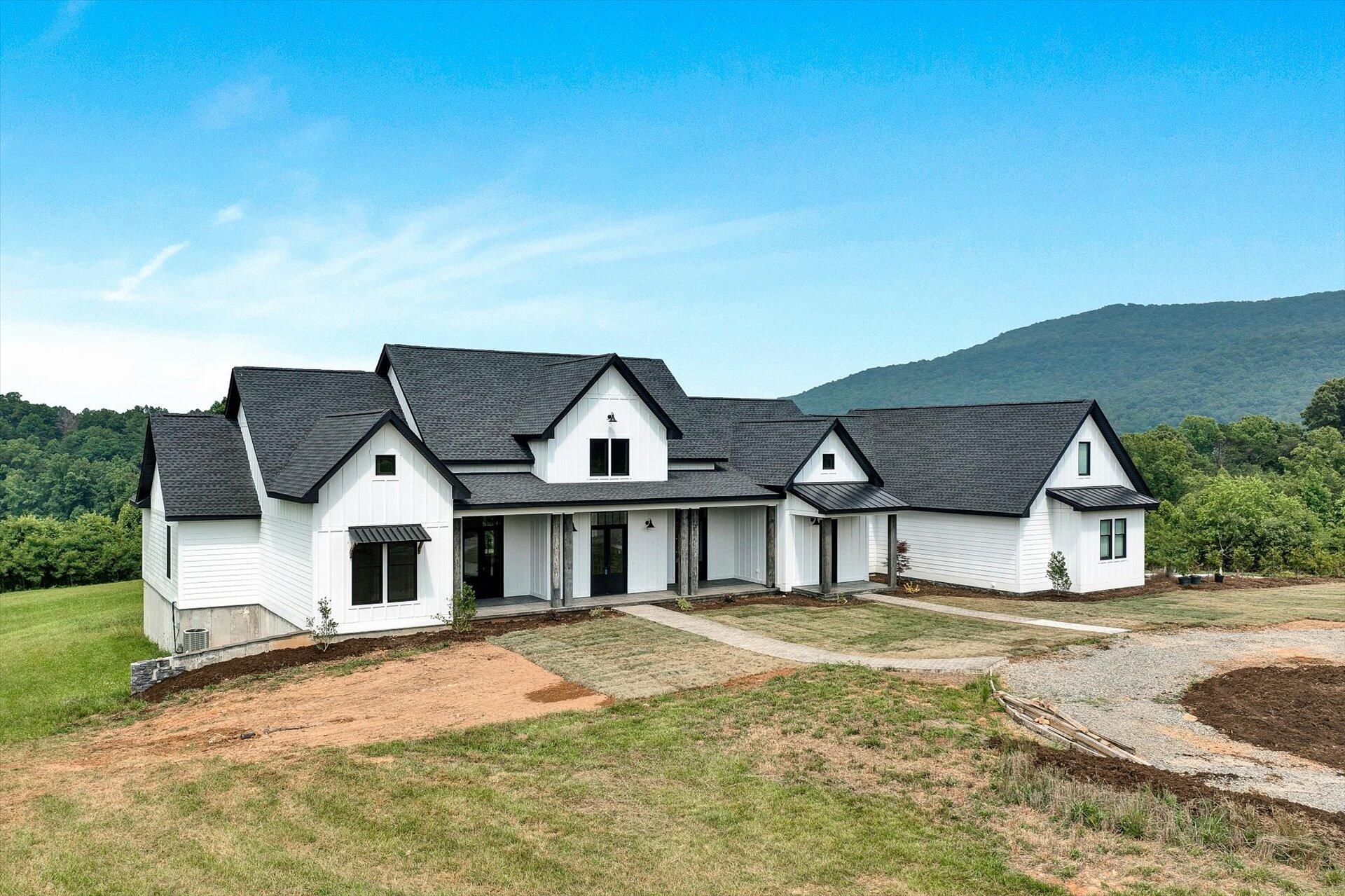 150 Springhouse Lane Rocky Mount, VA 24151 - Photo 5 of 62 005