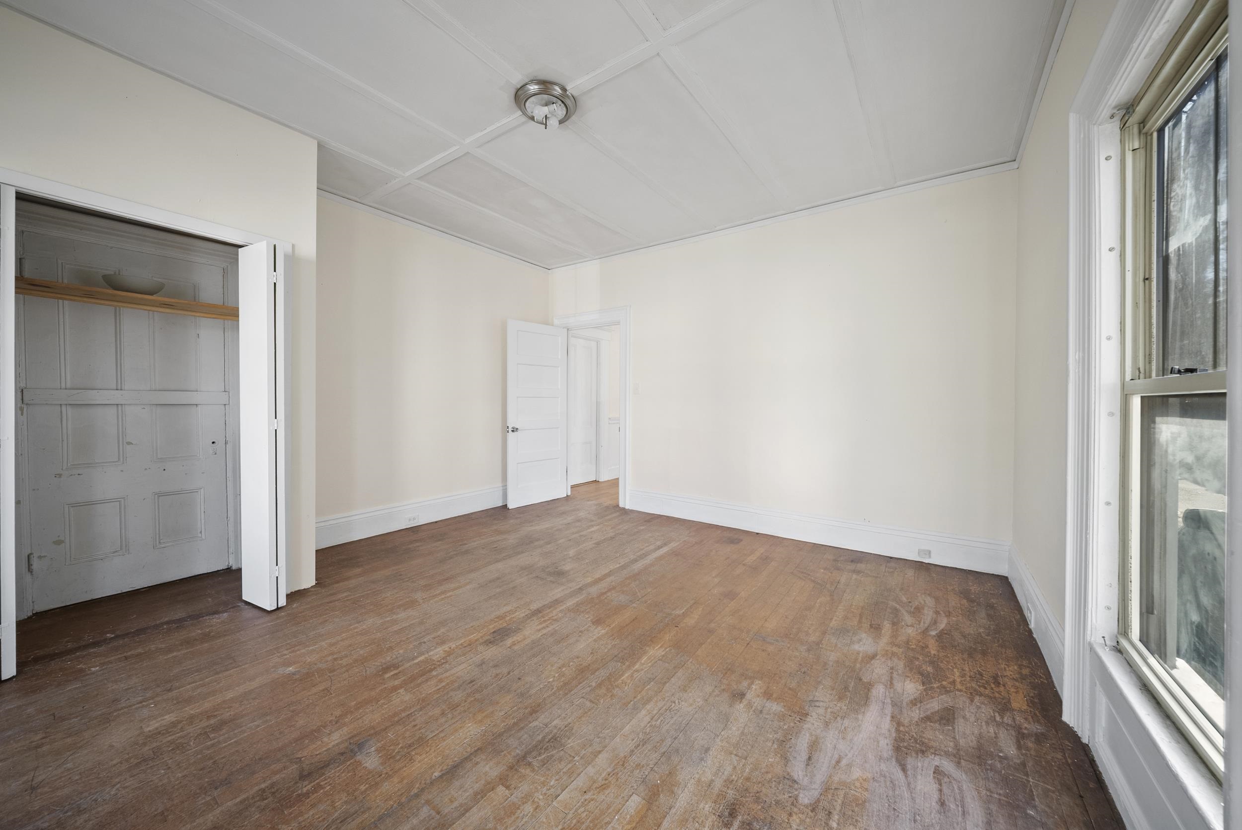 605 Hall Street Manchester, NH 03104 - Photo 16 of 32