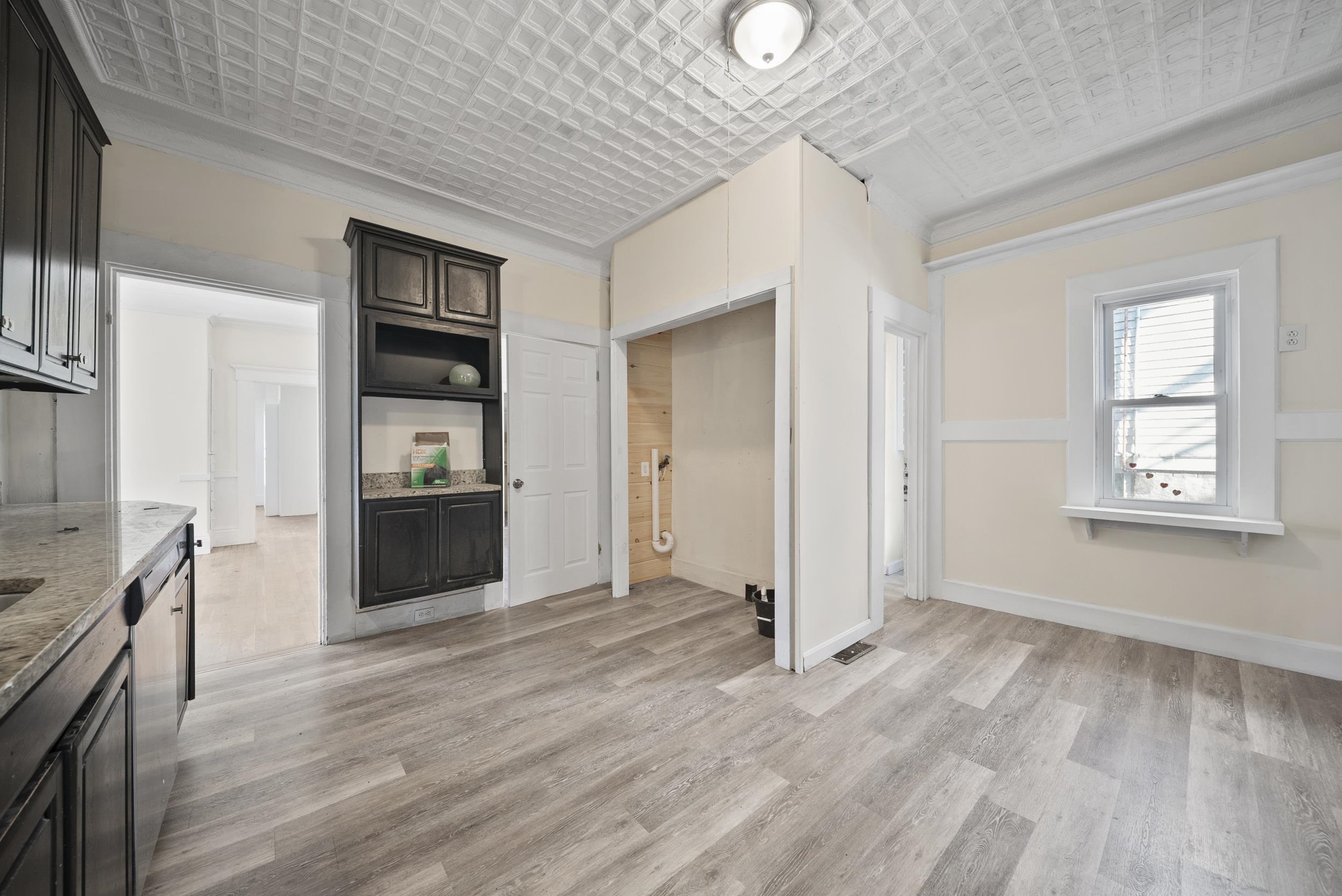 605 Hall Street Manchester, NH 03104 - Photo 19 of 32