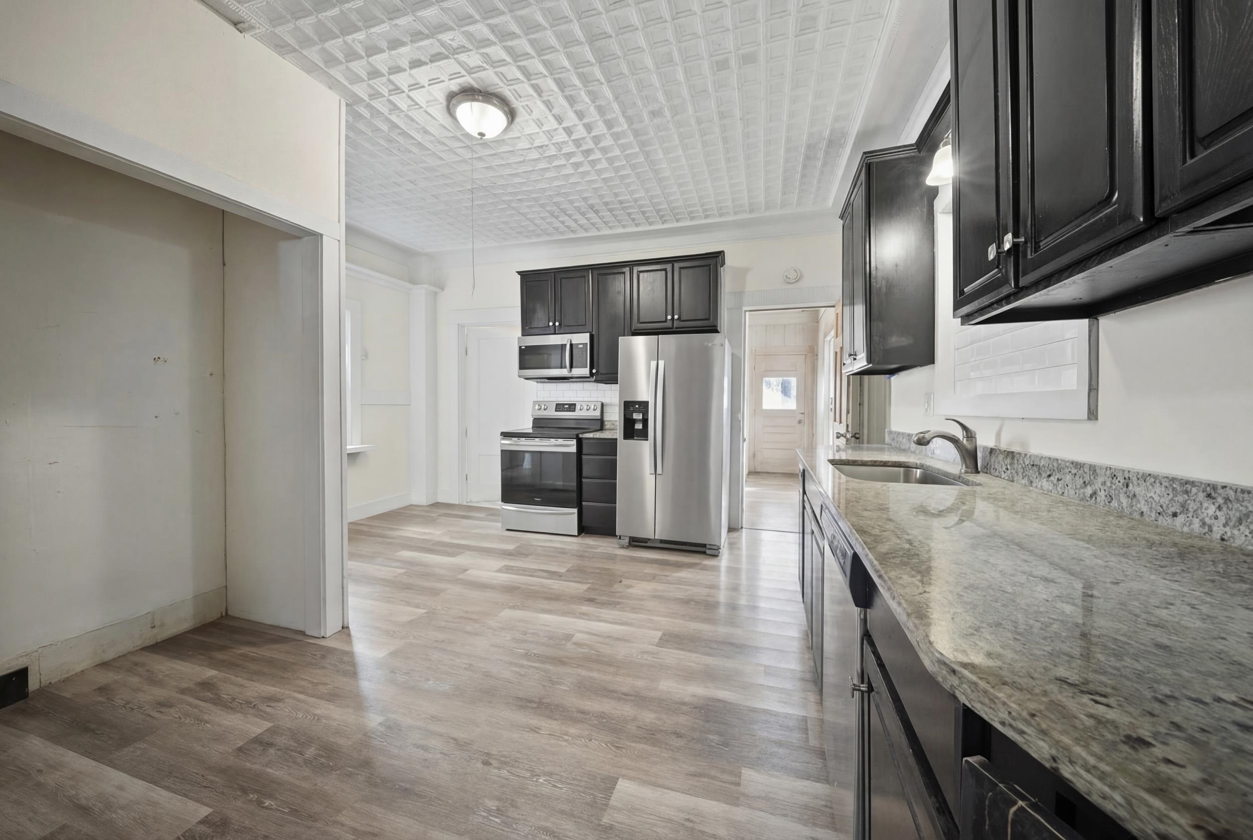 605 Hall Street Manchester, NH 03104 - Photo 25 of 32