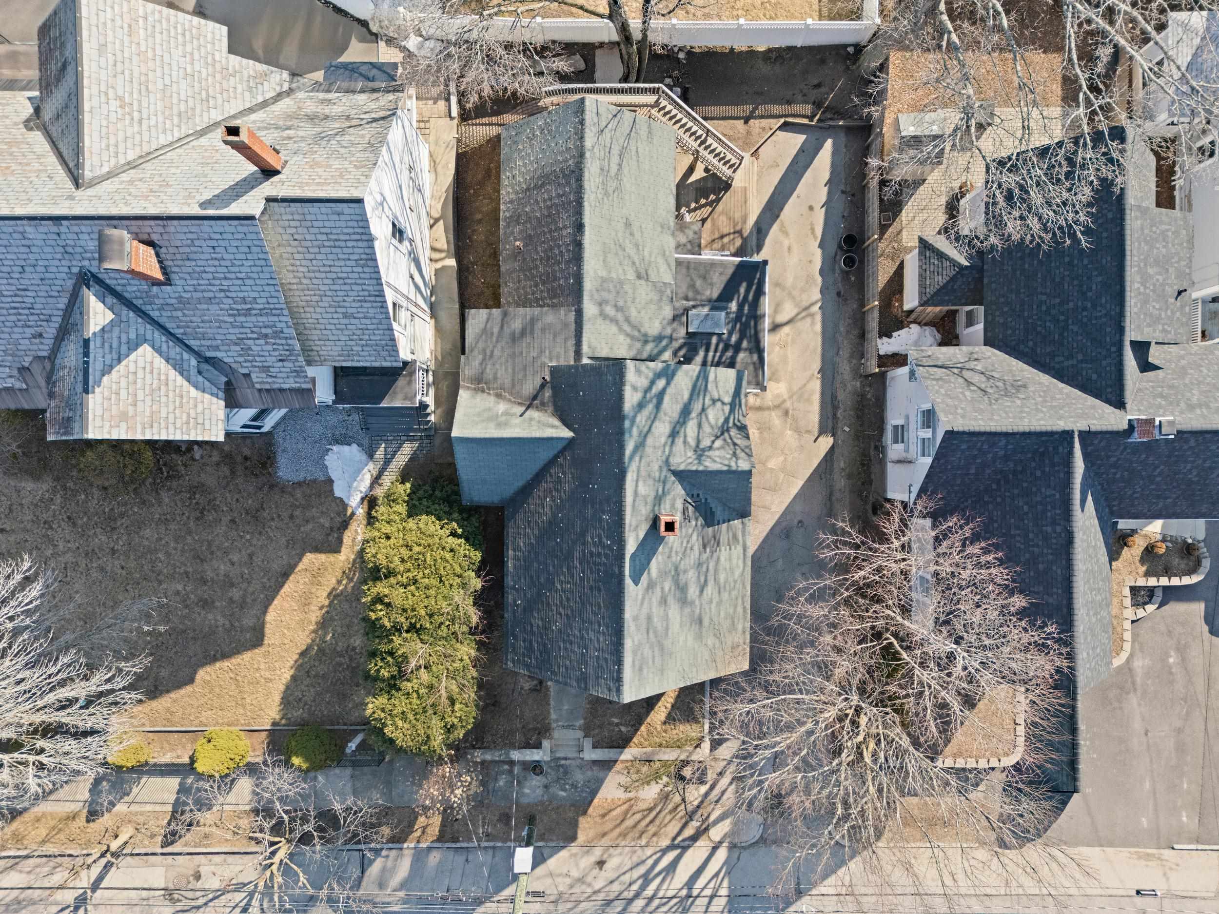 605 Hall Street Manchester, NH 03104 - Photo 27 of 32