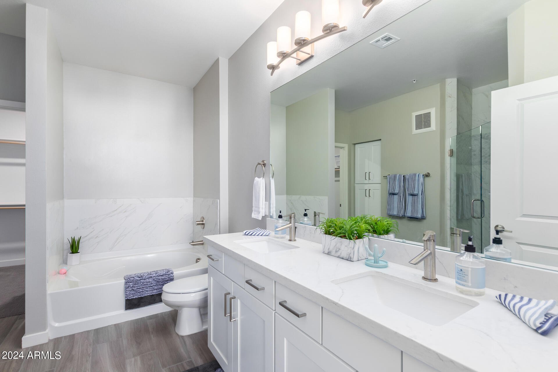 2511 West Queen Creek Road, Unit 460 Chandler, AZ 85248 - Photo 16 of 25 16 - Queen Creek