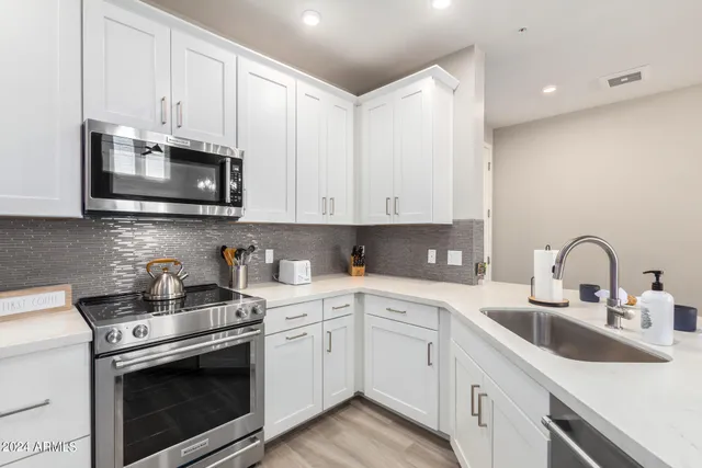 $6,300 | 2511 West Queen Creek Road, Unit 460, Chandler, AZ 85248