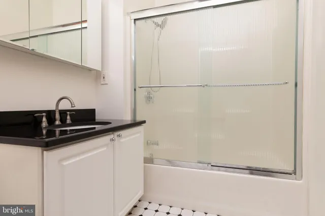 $1,625 | 315 Arch Street, Unit 408, Philadelphia, PA 19106