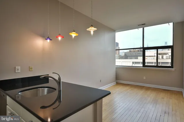 $1,625 | 315 Arch Street, Unit 408, Philadelphia, PA 19106